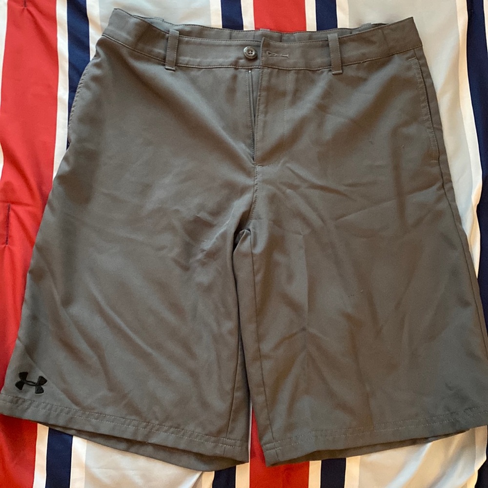 Under Armour Youth Gray Golf Shorts XL